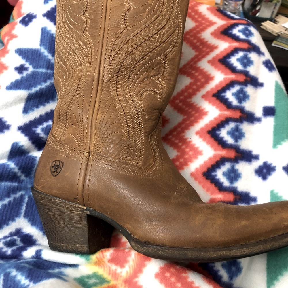 Ariat Lively western boot womens size 6, buckskin shade, worn approx. 6x’s